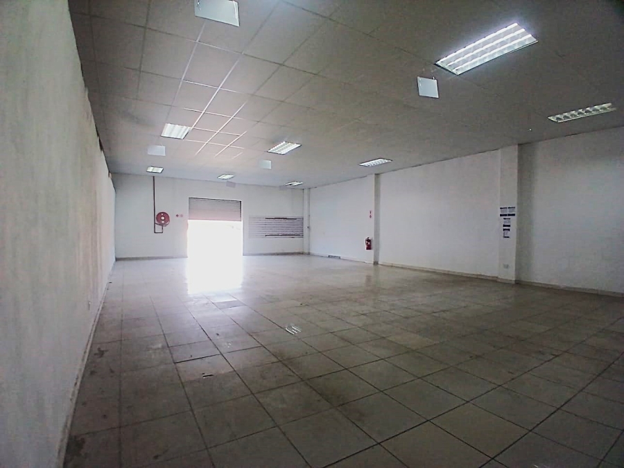 To Let Commercial Property for Rent in Lower Bo-dorp North West